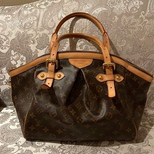 Louis Vuitton Tivoli GM, Authentic- poshmark authenticated